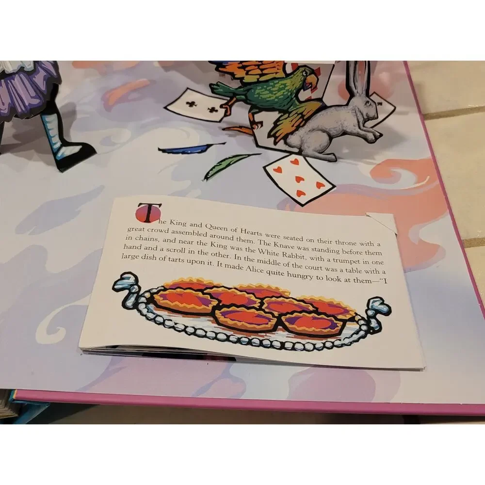 Robert Sabuda Alice’s Adventures in Wonderland Pop-Up Book First Edition 2003